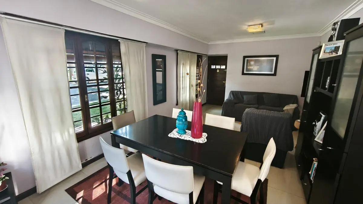 Chalet 5 amb con quincho y patio - San Carlos 2