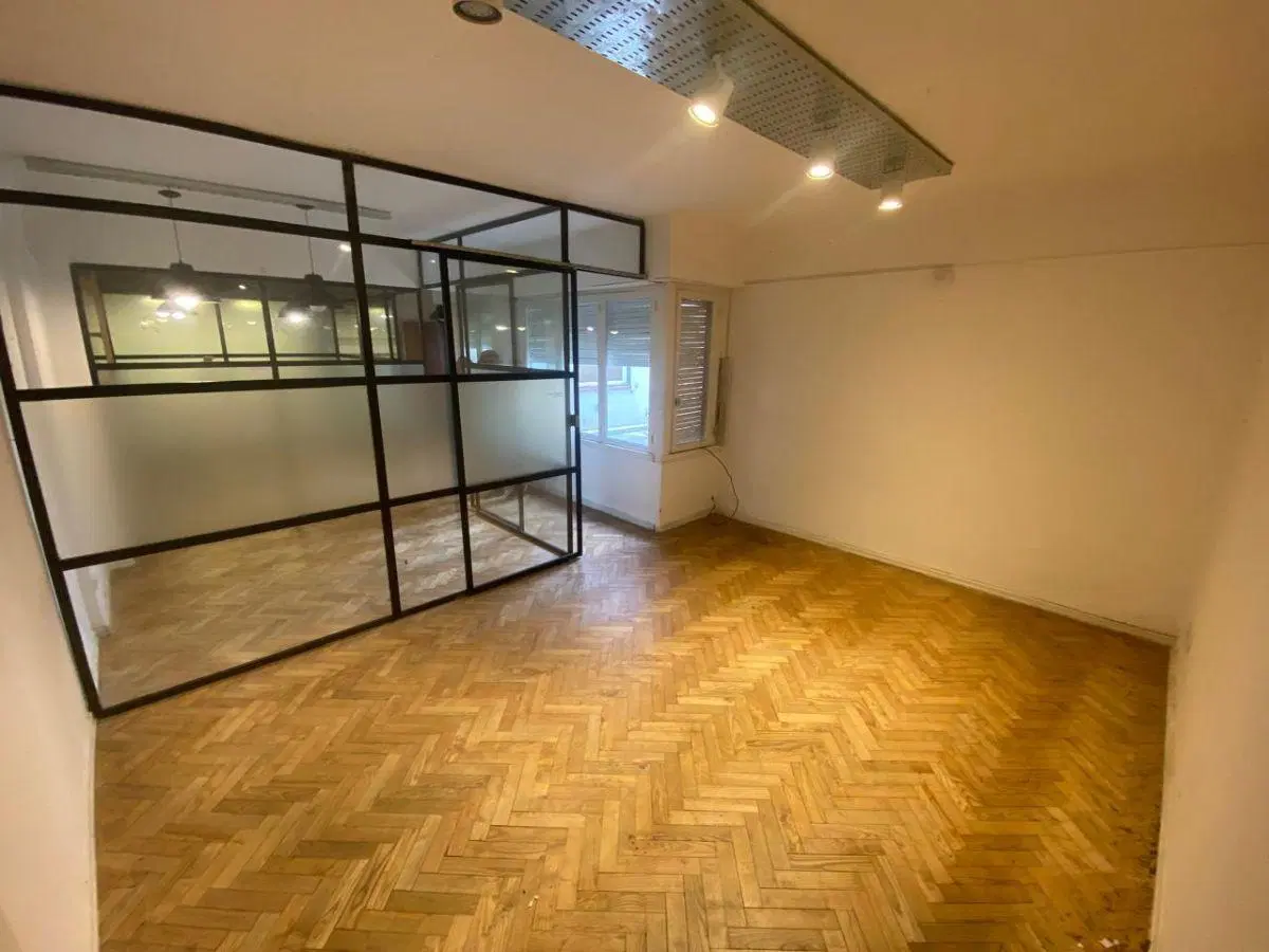 Oficina en venta de 62m2, zona centro Mar del Plata 5