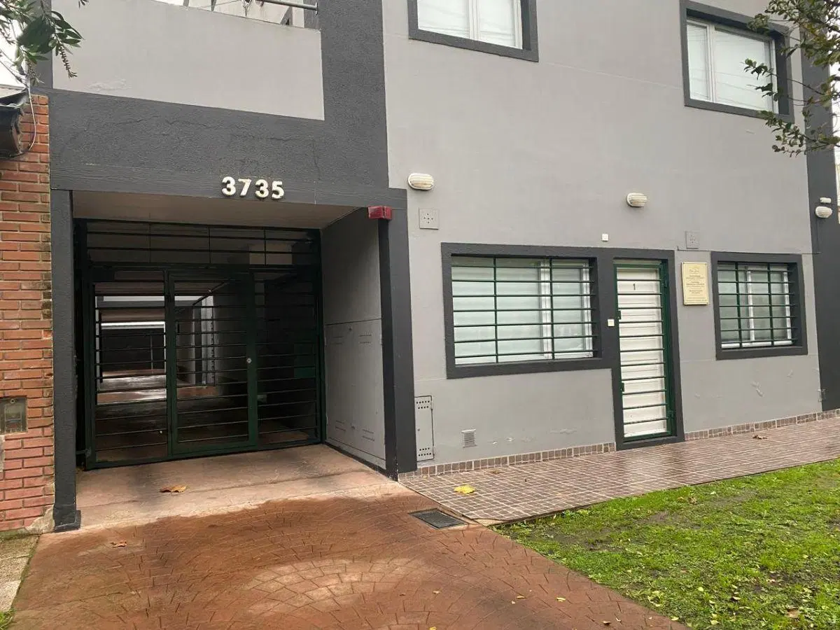 VENTA PH 2 AMBIENTES, AL CONTRAFRENTE CON PATIO Y PARRILLA. BARRIO SAN JOSE 3