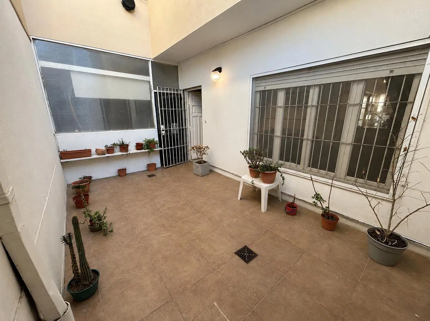 PH 3 ambientes con dos patios. Villa Primera. 5