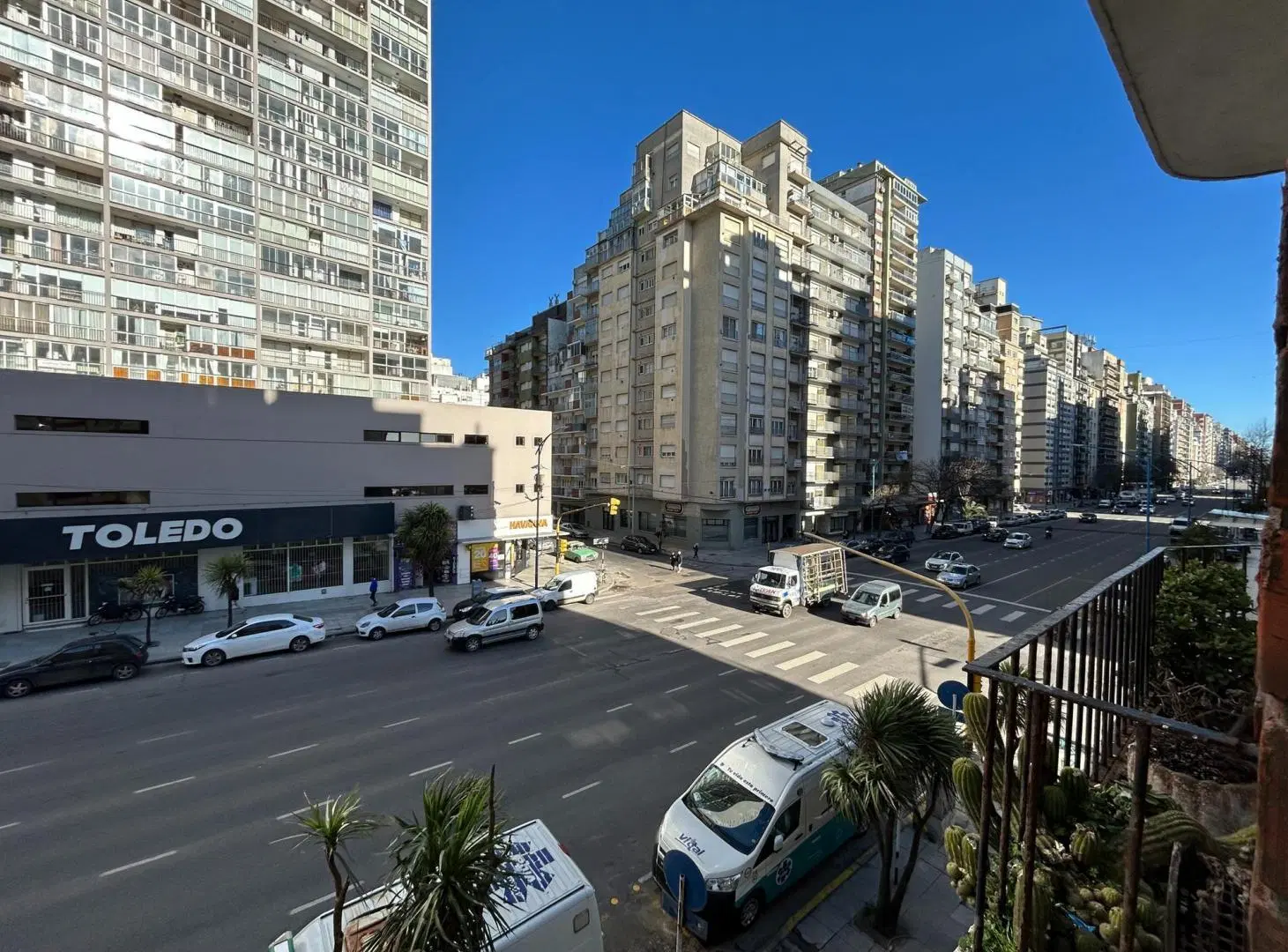 Venta piso 4 ambientes Av.Colón 1500. Zona Plaza Colón 3