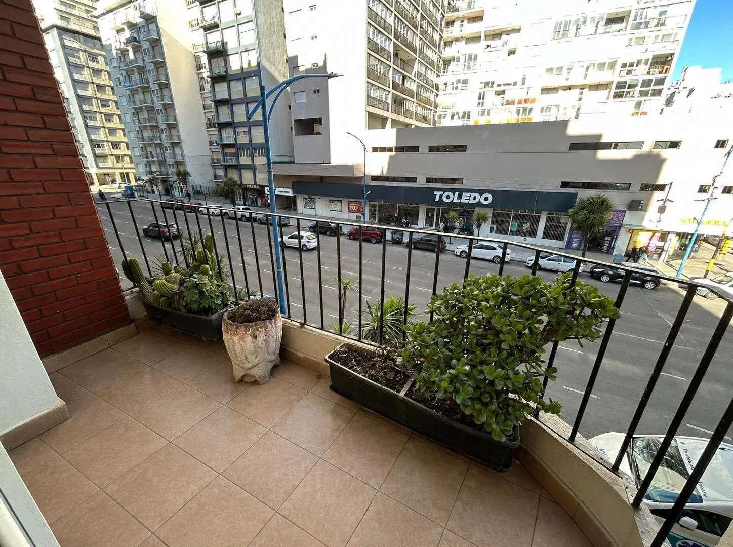 Venta piso 4 ambientes Av.Colón 1500. Zona Plaza Colón 2