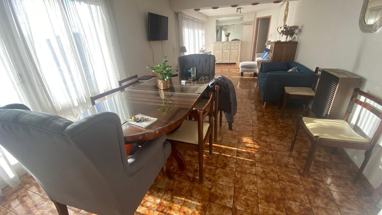 Foto de VENTA PH EN PLANTA ALTA DE 5 AMBIENTES. BARRIO BERNANDINO RIVADAVIA, imagen 1