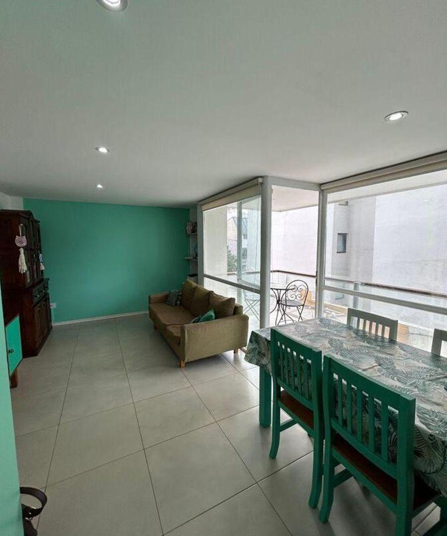 Foto de Semipiso 3 ambiente con cochera en La Perla, imagen 3