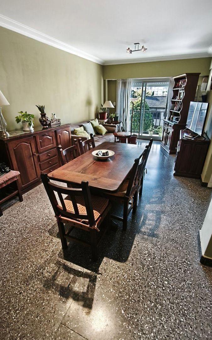 Foto de Departamento 3 ambientes con balcon al frente - Zona Aldrey, imagen 3