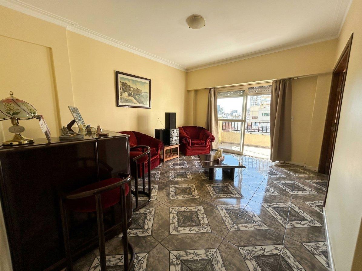 Foto de Piso 5 ambientes con balcón terraza - Plaza Colón, imagen 3
