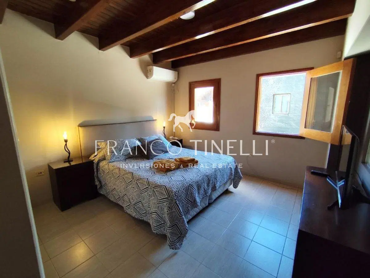 CASA EN VENTA EN CHACRAS DE CORIA - 4 DORMITORIOS - APTA CREDITO HIPOTECARIO 1