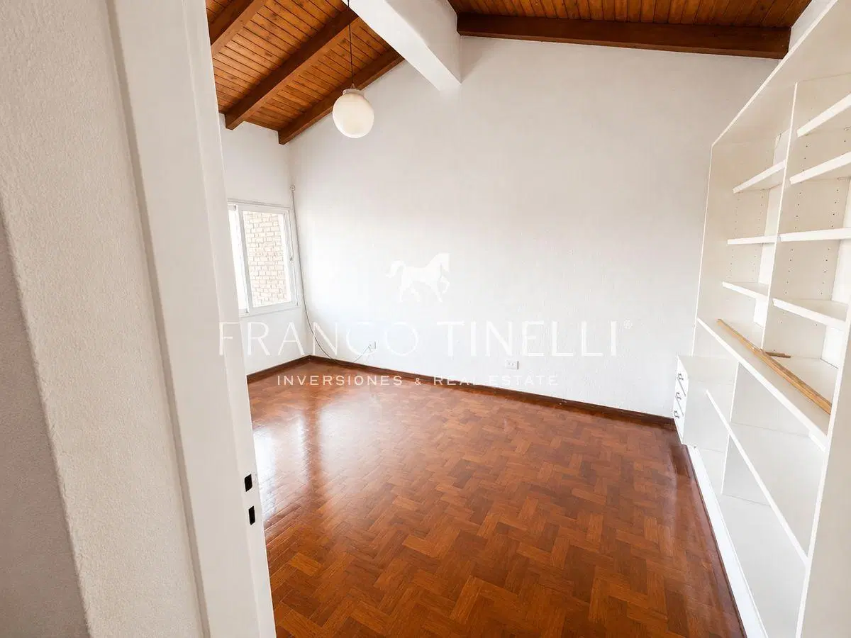 CASA EN VENTA | 4 DORMITORIOS | GODOY CRUZ | PILETA CLIMATIZADA 5