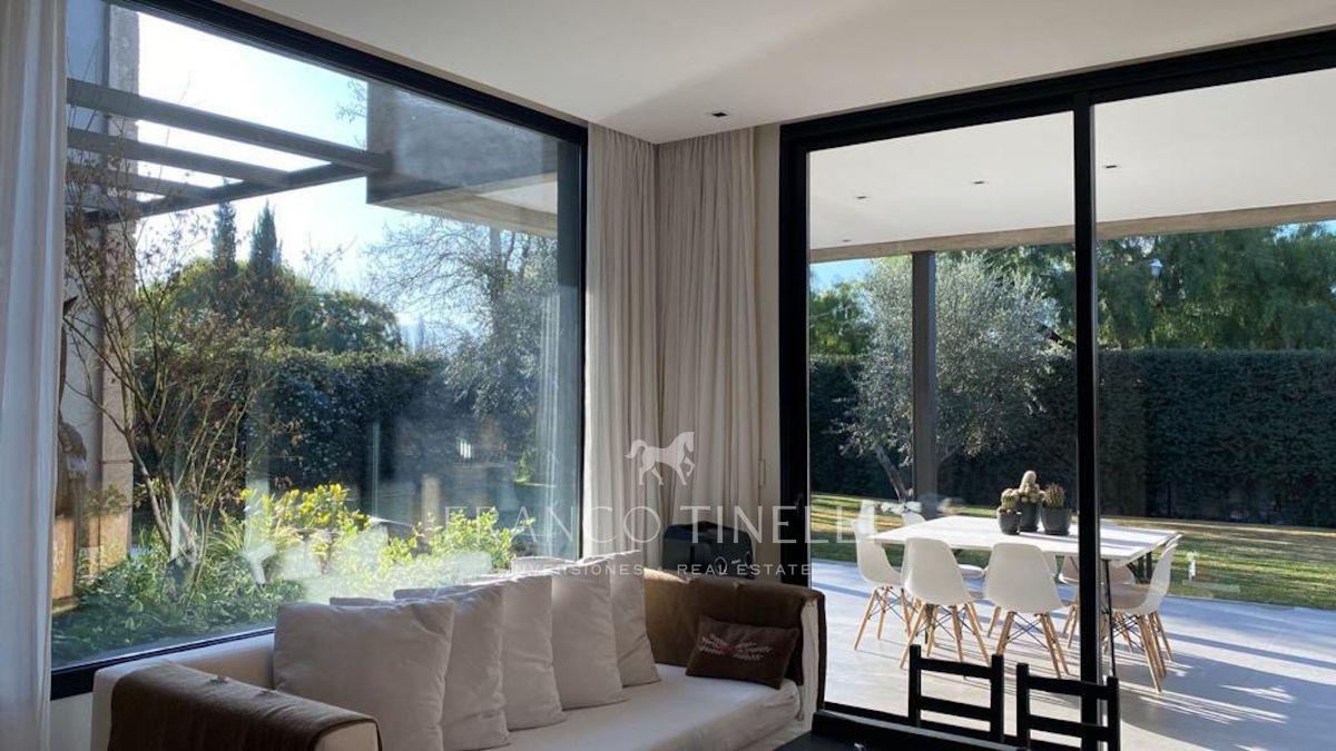 Foto de Casa en venta | 2 master suite | Barrio Pueyrredón, Chacras de Coria |, imagen 4