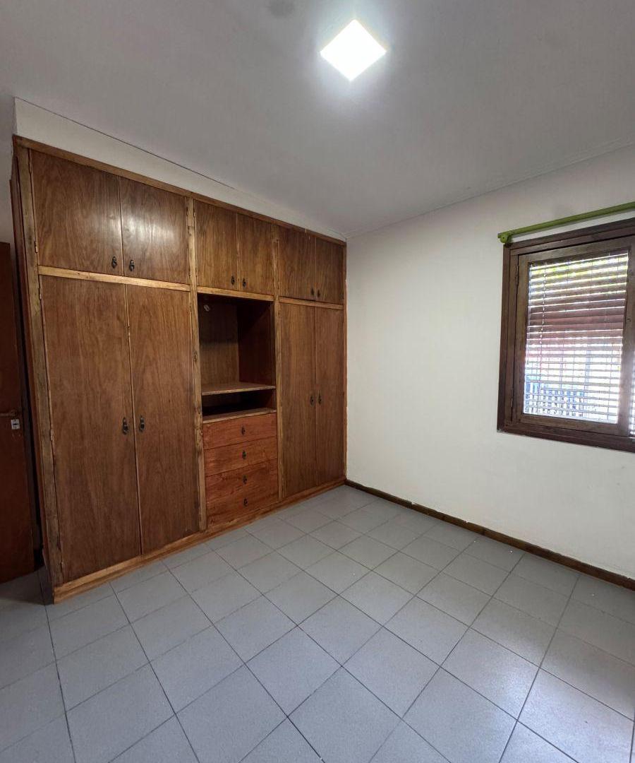 Foto de CASA REMODELADA | 3 DORMITORIOS | BARRIO LAPRIDA, GODOY CRUZ | PATIO Y, imagen 3