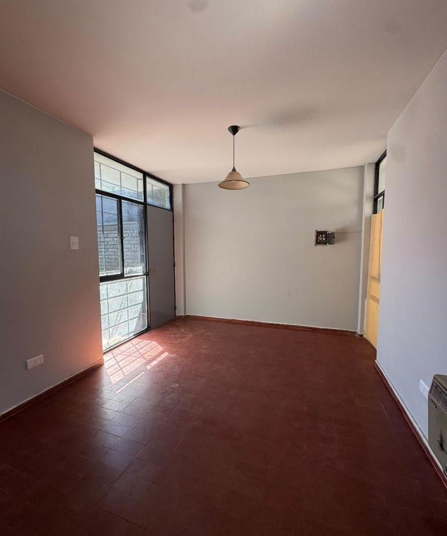 Foto de Casa 3 dormitorios en B° SUPE, Godoy Cruz – Apta crédito – Cochera doble, imagen 5