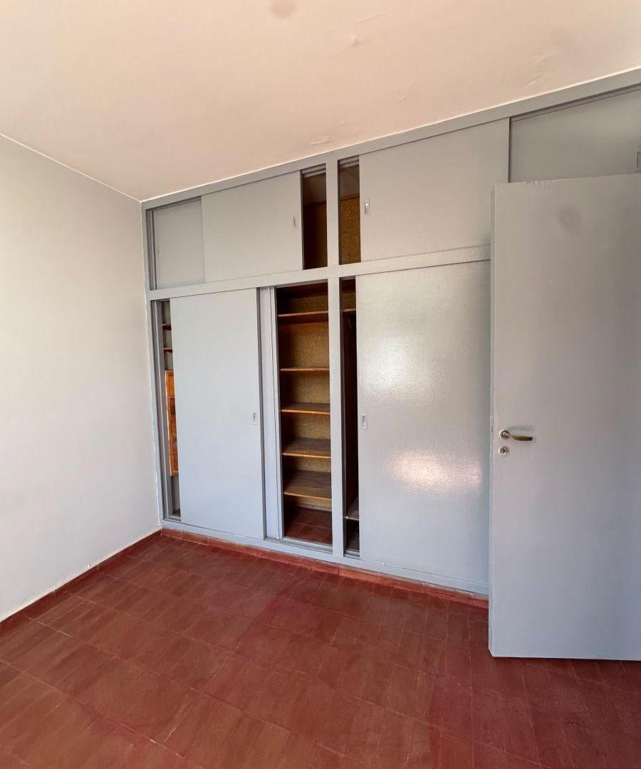 Foto de Casa 3 dormitorios en B° SUPE, Godoy Cruz – Apta crédito – Cochera doble, imagen 3