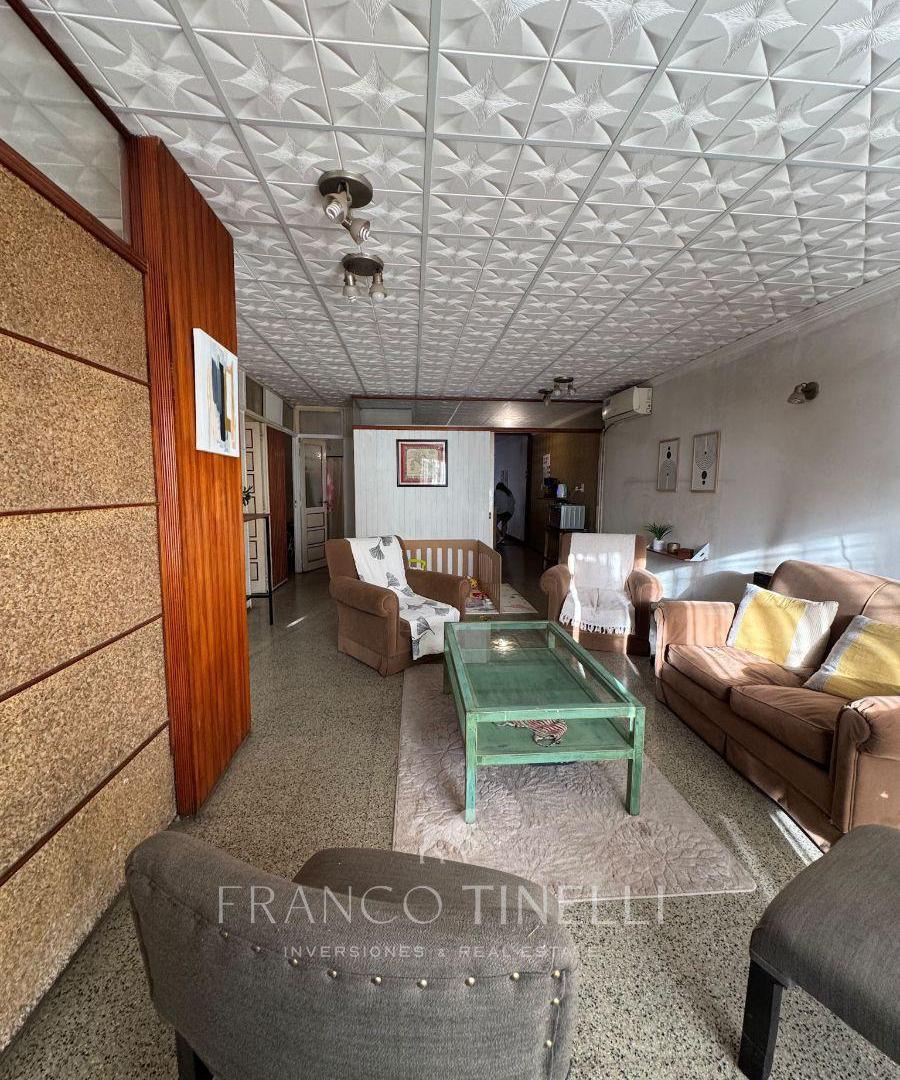Foto de Casa en venta 3 dormitorios | Barrio Trapiche Godoy Cruz, imagen 2