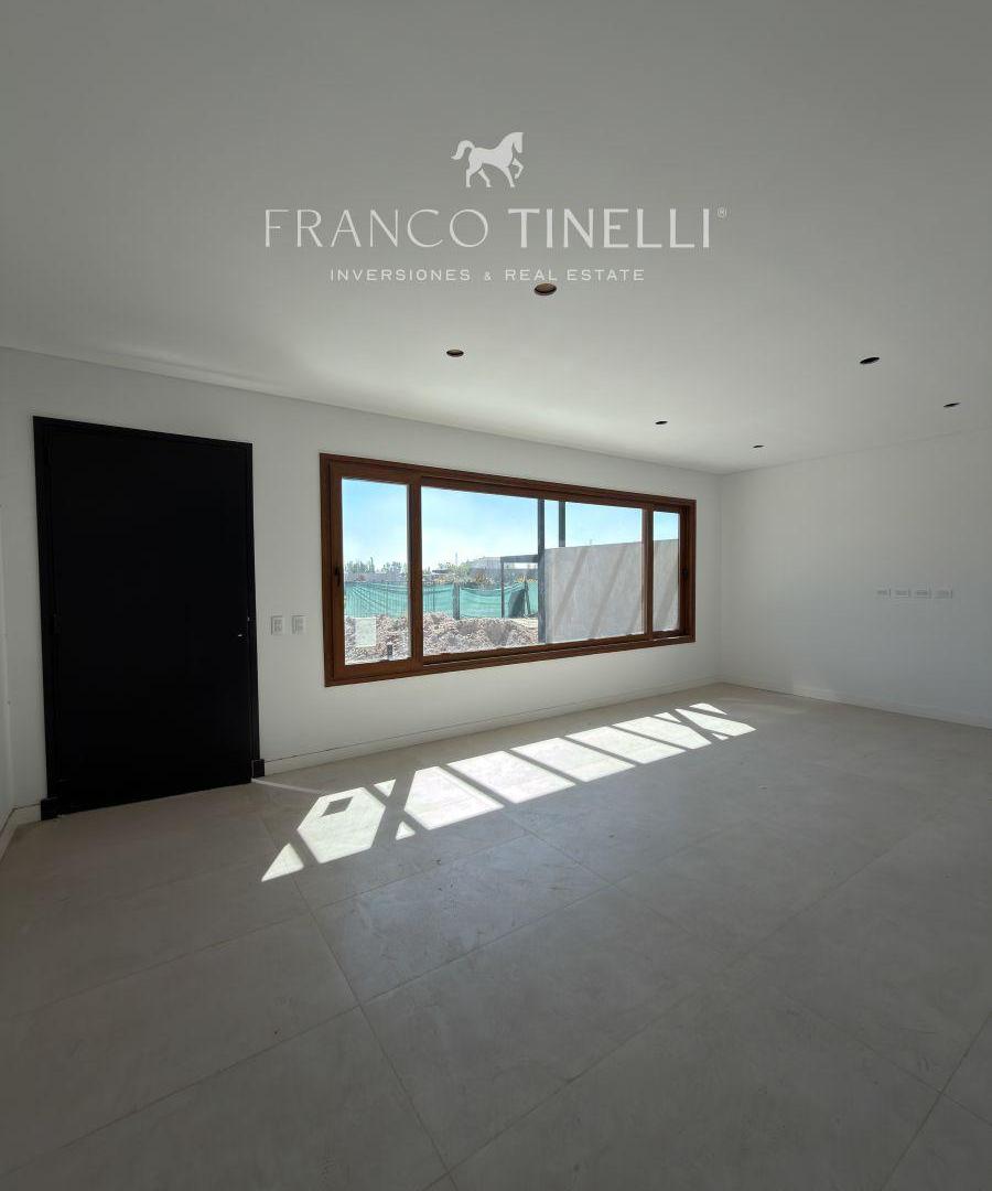 Foto de Casa a estrenar en Chacras de Coria – 3 dorm. + estudio - Clos de, imagen 3