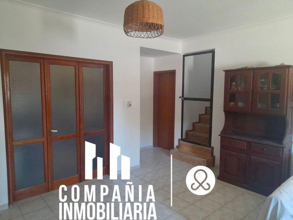 CASA CON PILETA EN SANTOTO