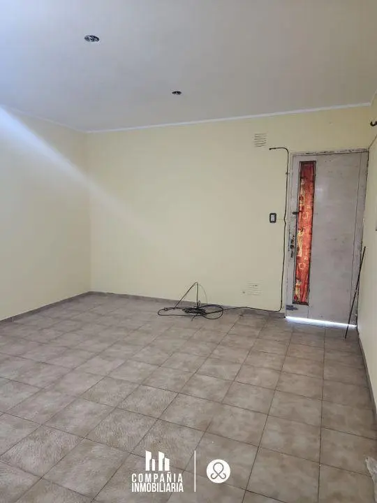 Departamento en planta alta en venta 2