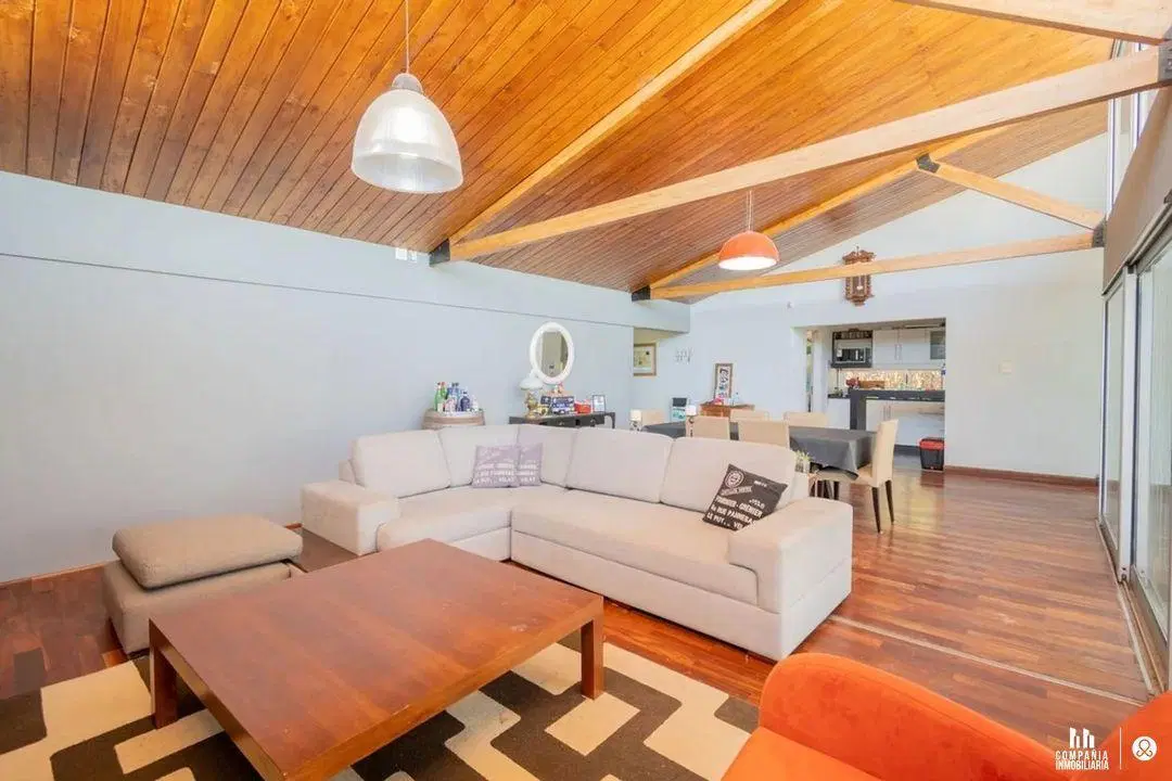 Casa en venta en Colastine 5 Dormitorios 5
