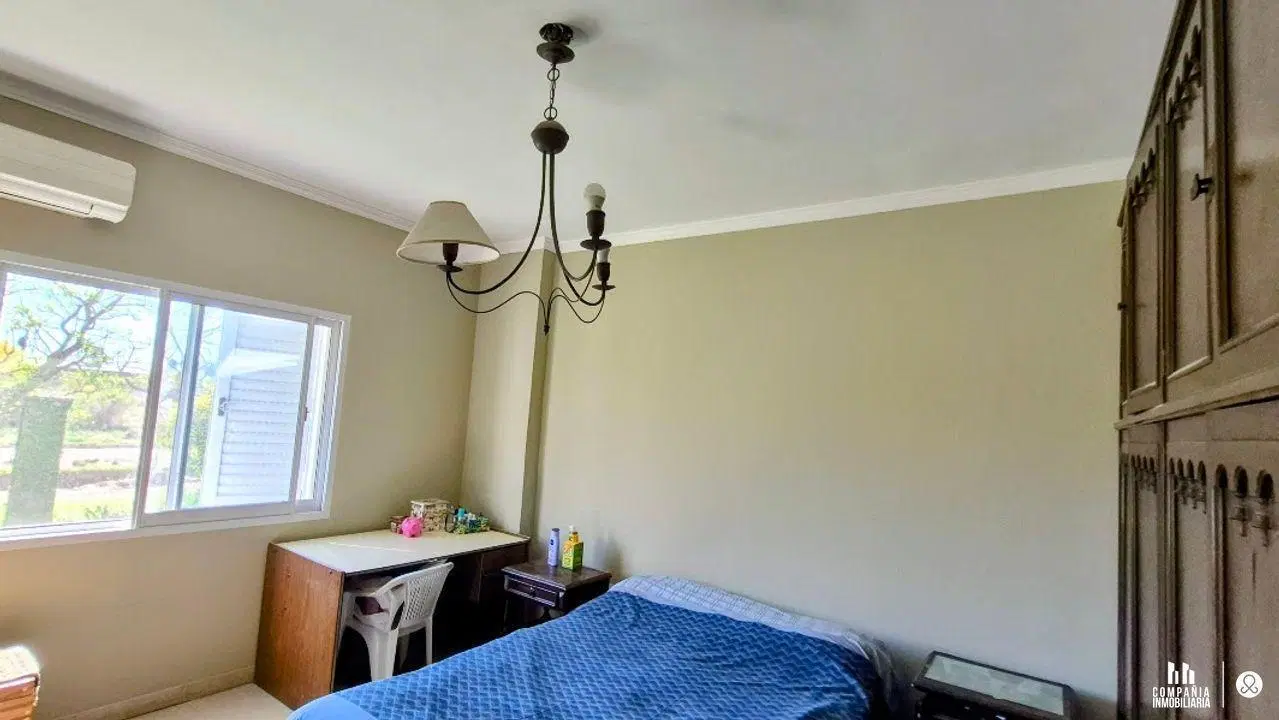 Casa en venta en San Jose Del Rincon 3 Dormitorios 4