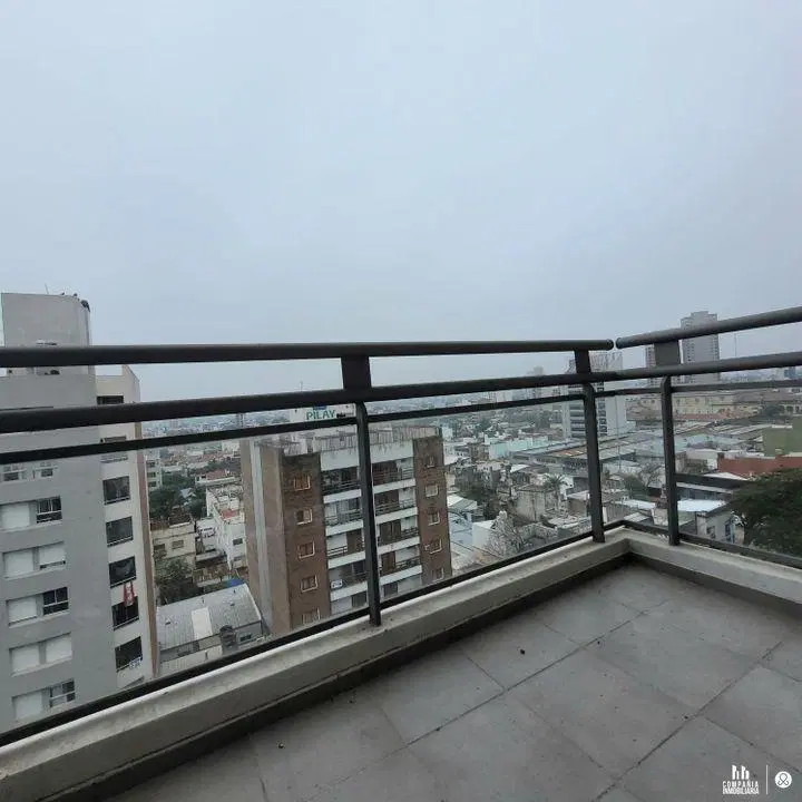 Departamento en alquiler sobre Boulevard 8