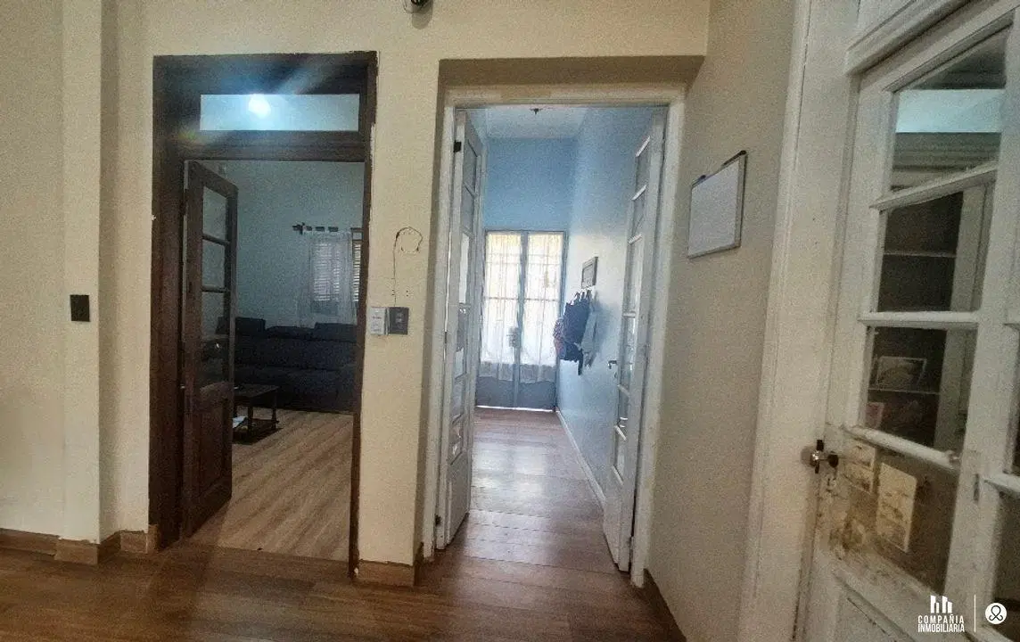 Casa en venta a 1 cuadra de Av. Freyre! 2