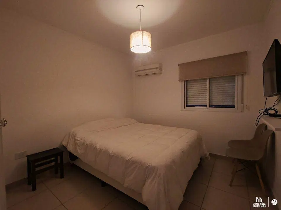 DEPARTAMENTO DOS DORMITORIOS CANDIOTI SUR 8
