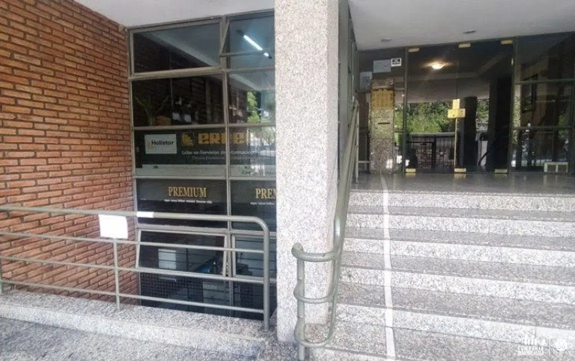 Oficina en venta en pleno centro de la ciudad- 1