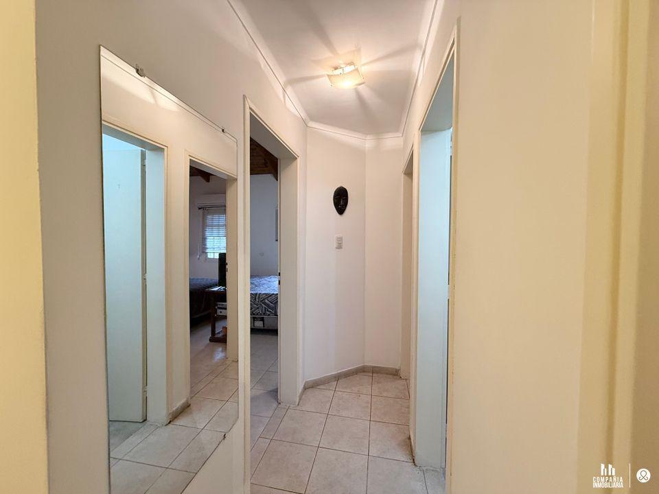 Foto de SE VENDE CASA DE 3 DORMITORIOS Y PATIO VERDE, imagen 5