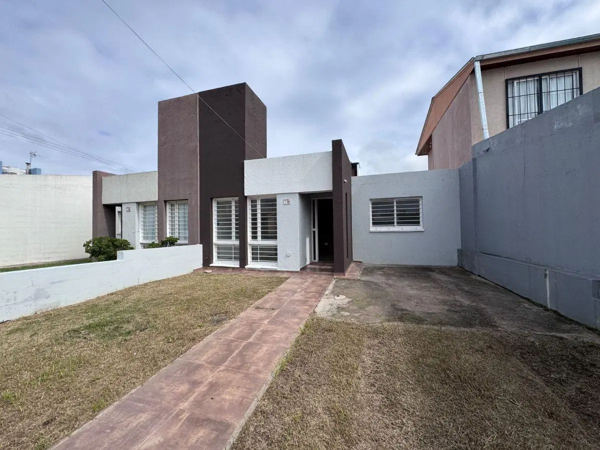 CASA EN ALQUILER - CARRARA DE HORIZONTE SUR 3