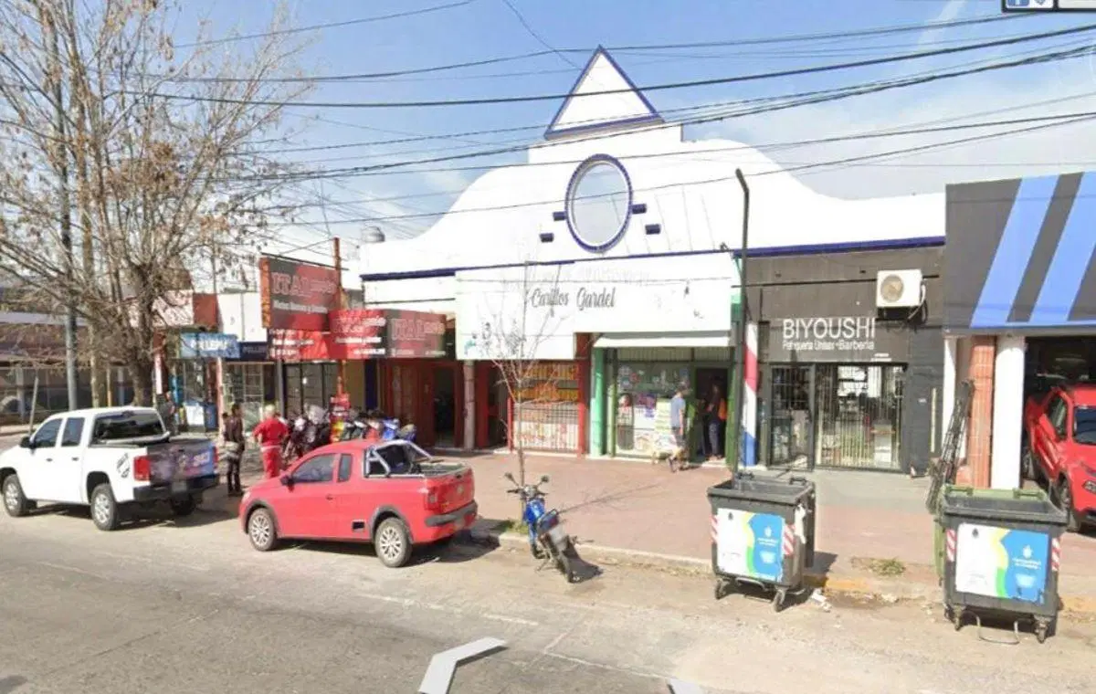 4 Locales Comerciales en VENTA 304M2 2