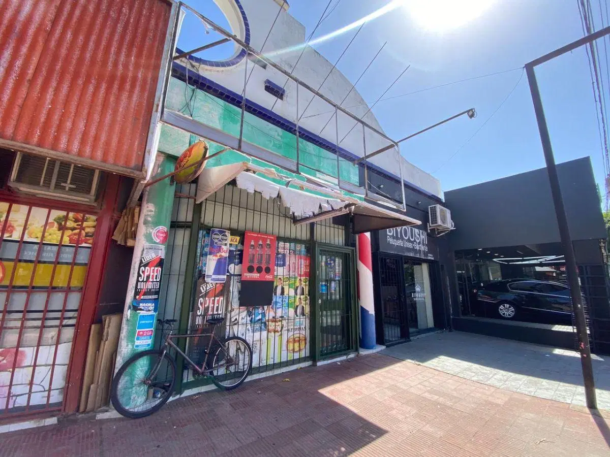 4 Locales Comerciales en VENTA 304M2 4