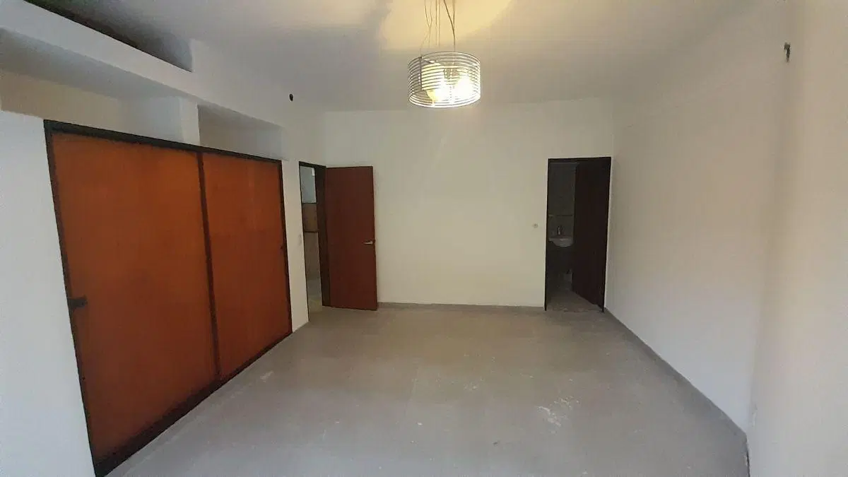 Alquiler departamento de dos dormitorios y dos baños en Colinas del Cerro. 3