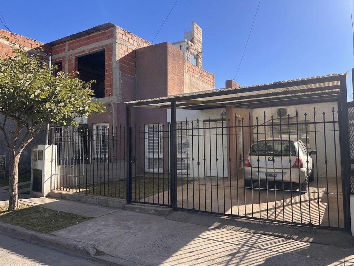CASA EN VENTA CARCANO DE HORIZONTE 1 DORMITORIO