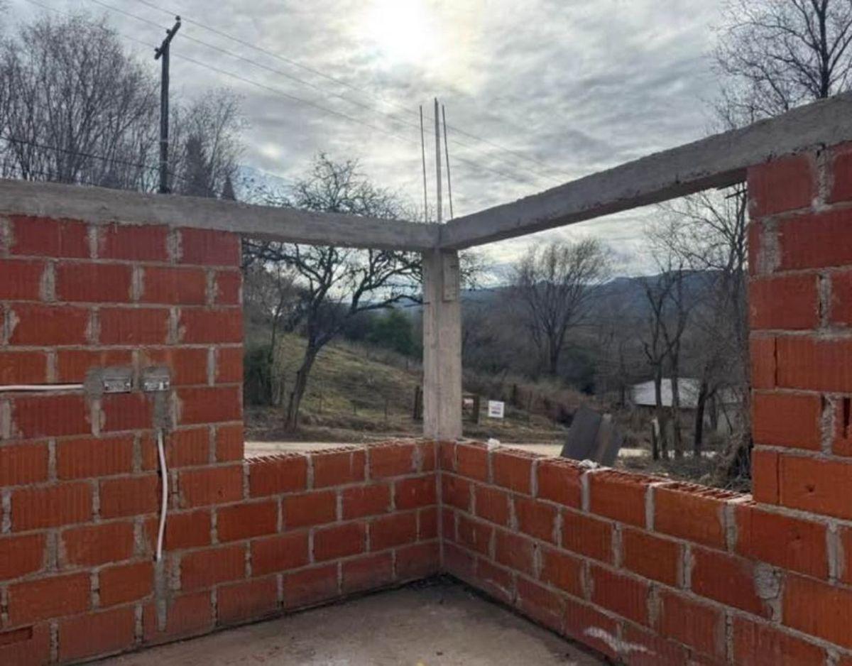 Foto de VENTA TERRENO CON MEJORAS, VILLA GENERAL BELGRANO, imagen 4