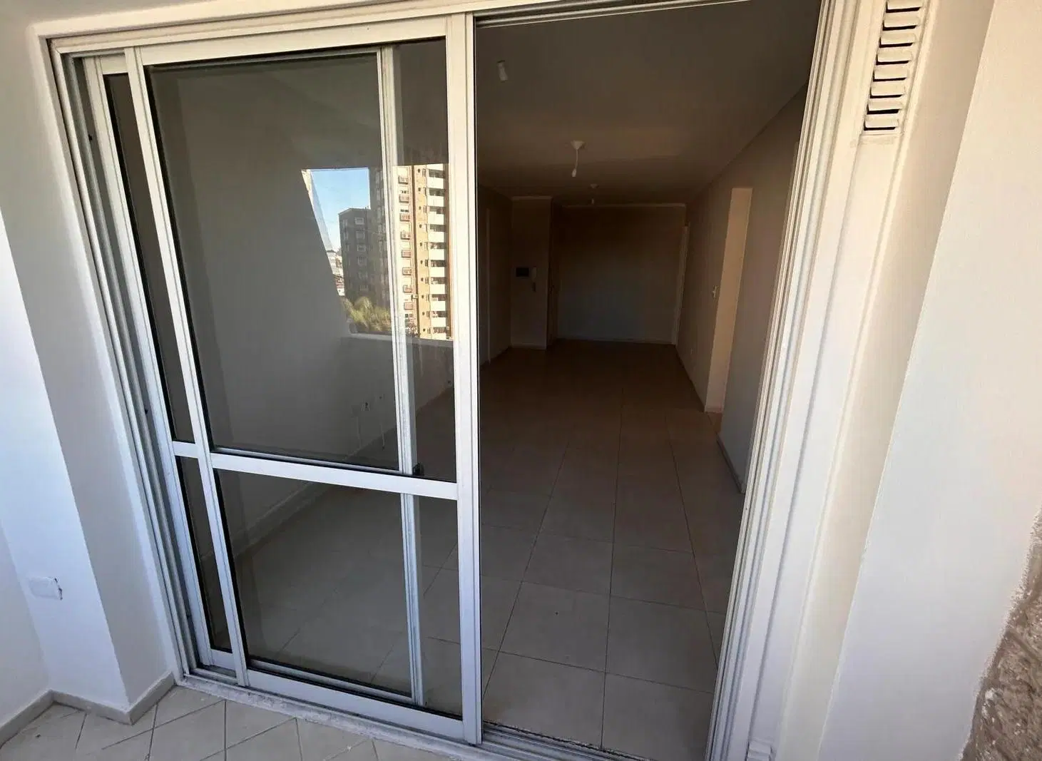 DEPARTAMENTO EN ALQUILER 3 DORMITORIOS, COMPLEJO VILLASOL 5