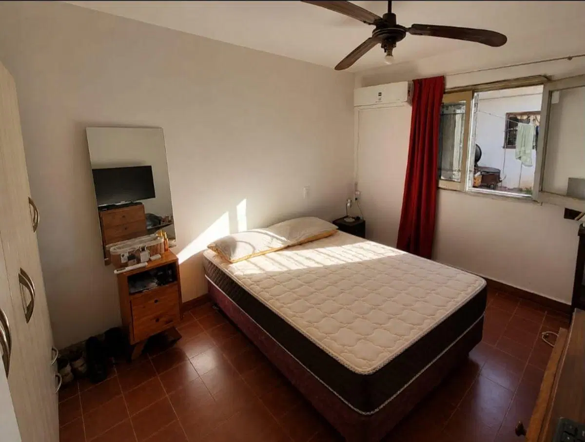 EN VENTA CASA DOS DORMITORIOS MAS DPTO DE UN DORMITORIO EN BARRIO YOFRE SUD 3