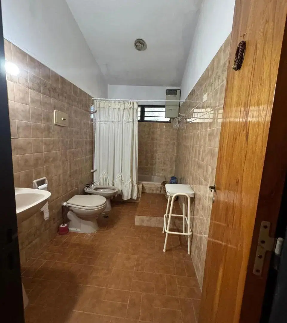 CASA DE 3 DORMITORIOS EN VENTA, VILLA DEL LAGO, VILLA CARLOS PAZ 2