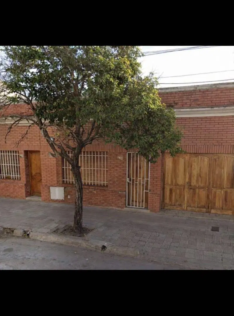VENTA CASA 3 DORM. MAS DPTO 1 DORM. ALBERDI 4