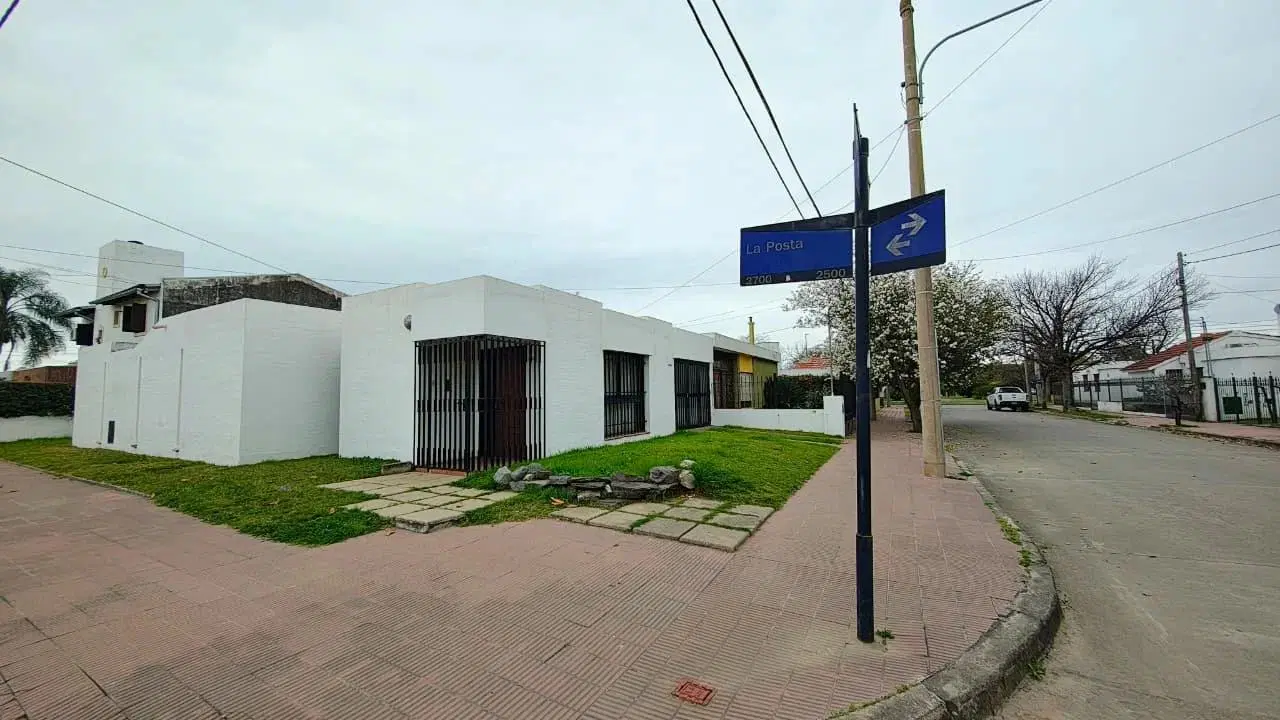 VENTA CASA 3 DORMITORIOS EN ALTO VERDE 5