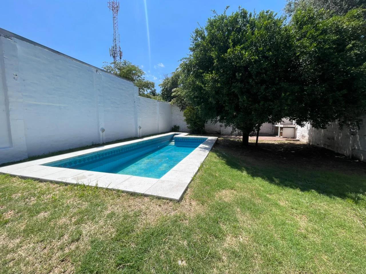 Foto de VENTA CASA 3 DORM. APTA CREDITO ALTO ALBERDI, imagen 4