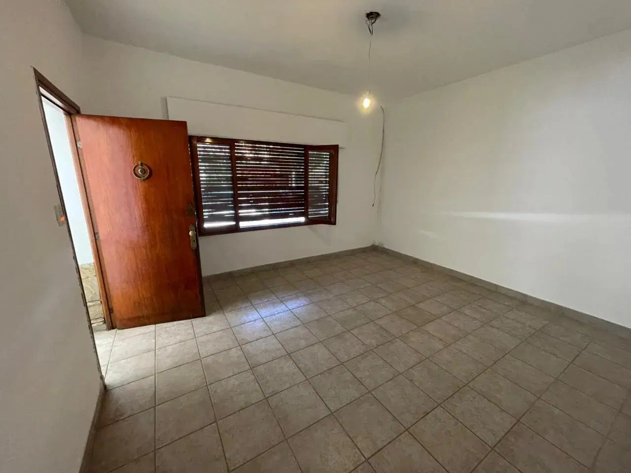 VENTA CASA 3 DORM. APTA CREDITO ALTO ALBERDI 3