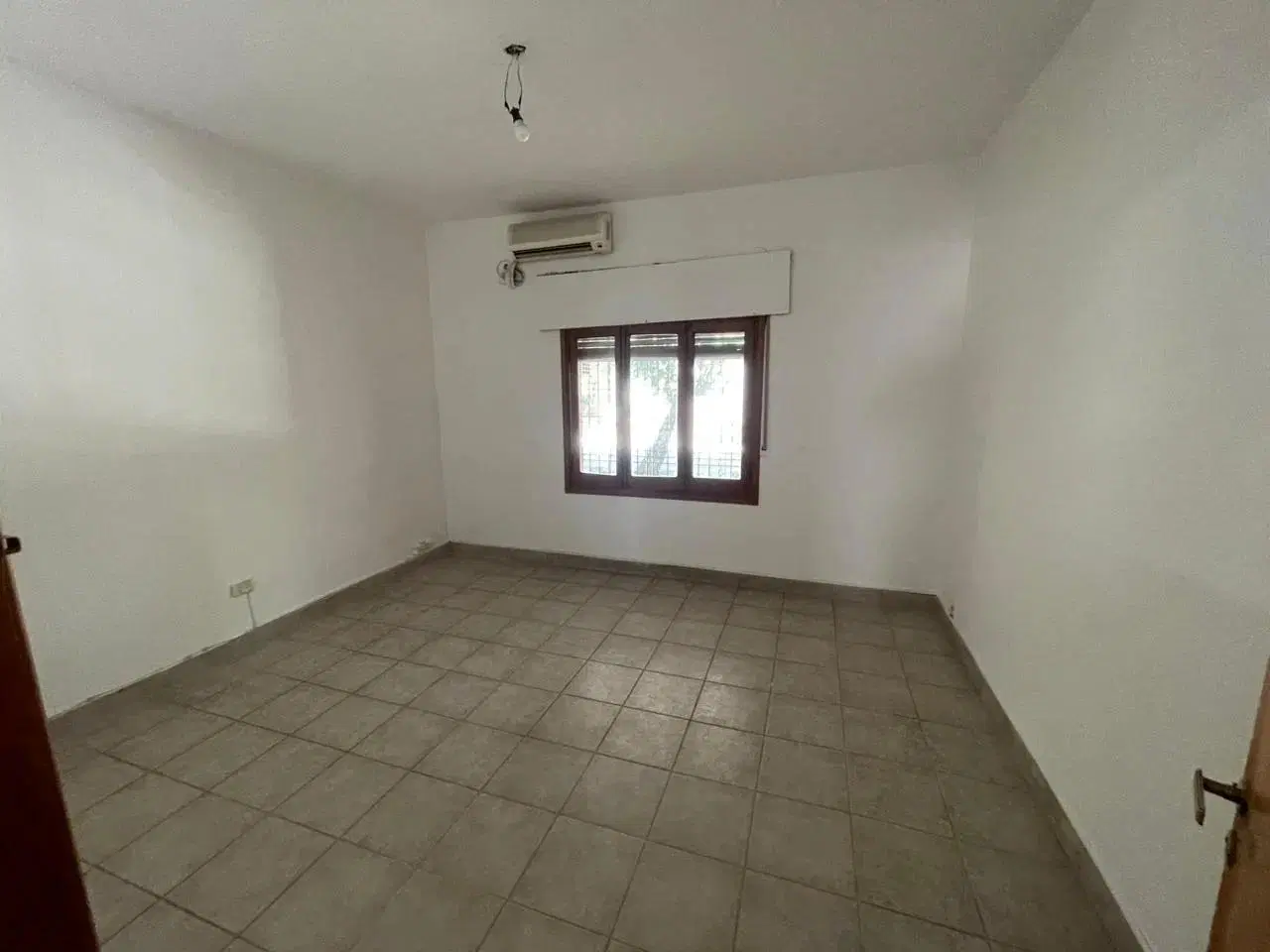 VENTA CASA 3 DORM. APTA CREDITO ALTO ALBERDI 8