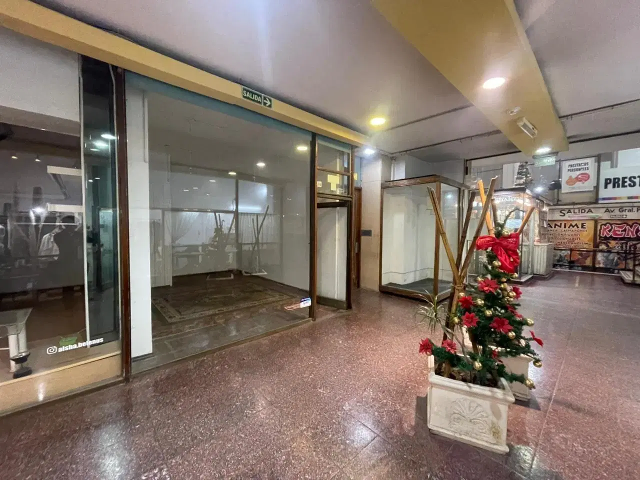 ALQUILER LOCAL comercial GALERIA LIBERTAD 2