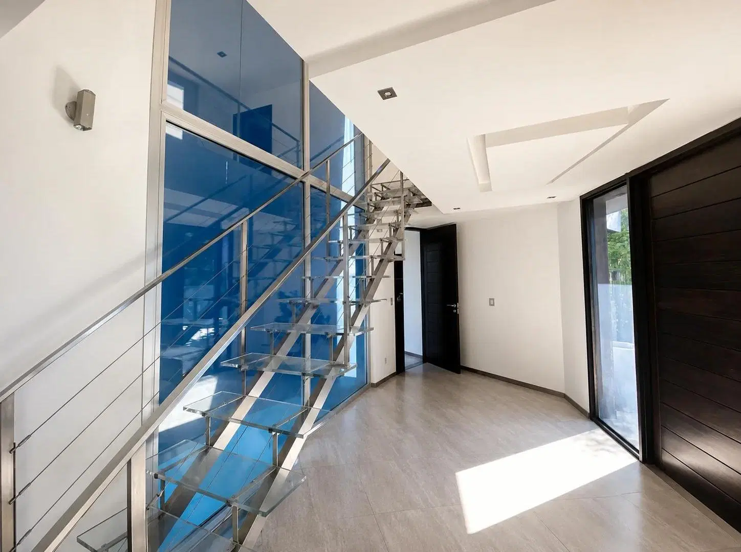 VENTA CASA DE CATEGORIA VALLE ESCONDIDO 3