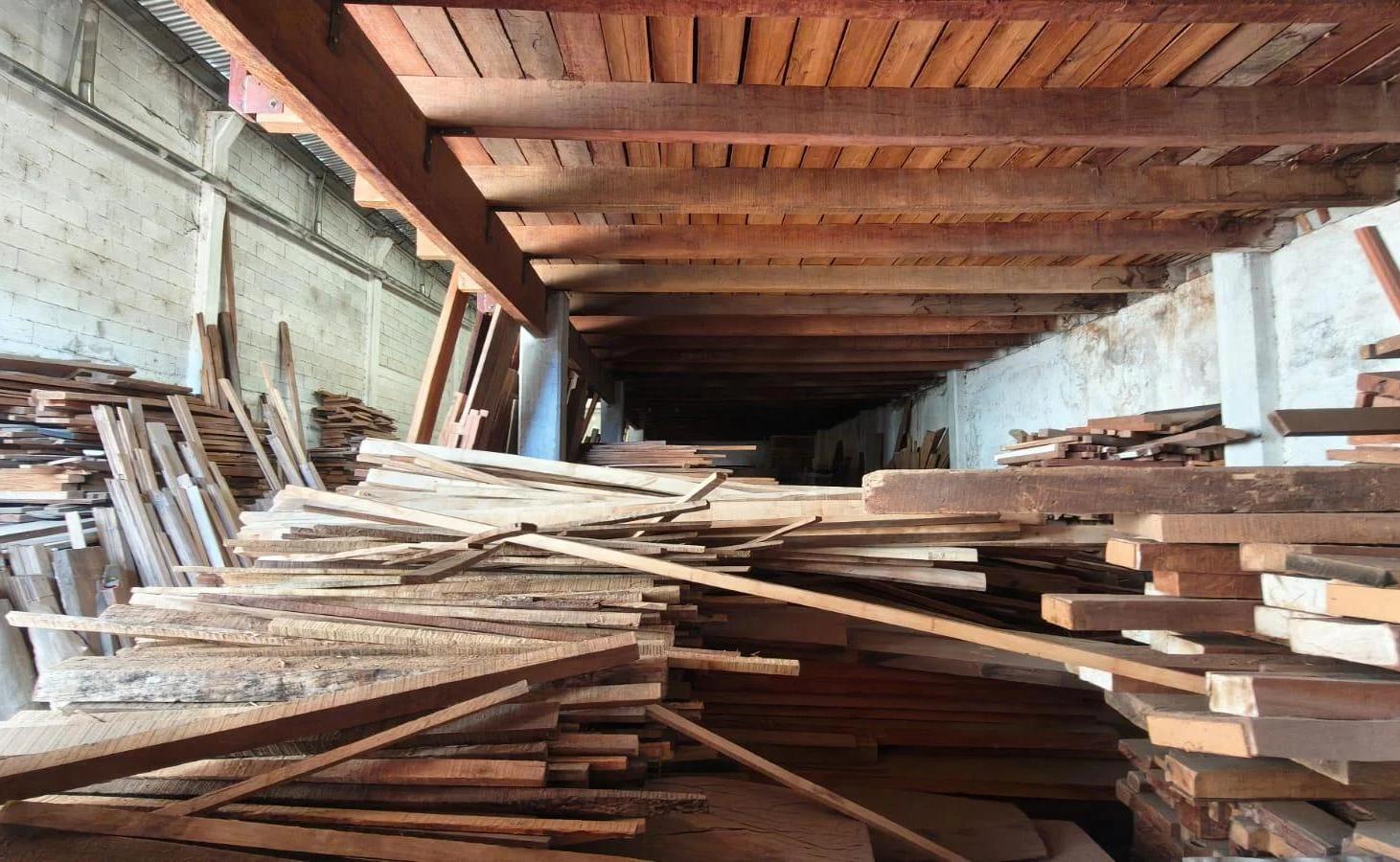 Foto de VENTA GALPON CON ENTREPISO EN BARRIO ZUMARAN, imagen 5