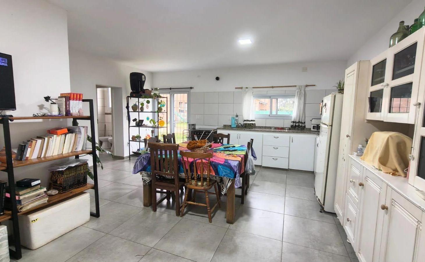 Foto de VENTA DE 2 DUPLEX 2 DORM. EN COLONIA TIROLESA, imagen 2