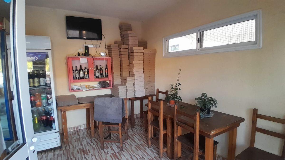 Foto de VENTA LOCAL COMERCIAL + DEPARTAMENTO, RIO CEBALLOS, imagen 2