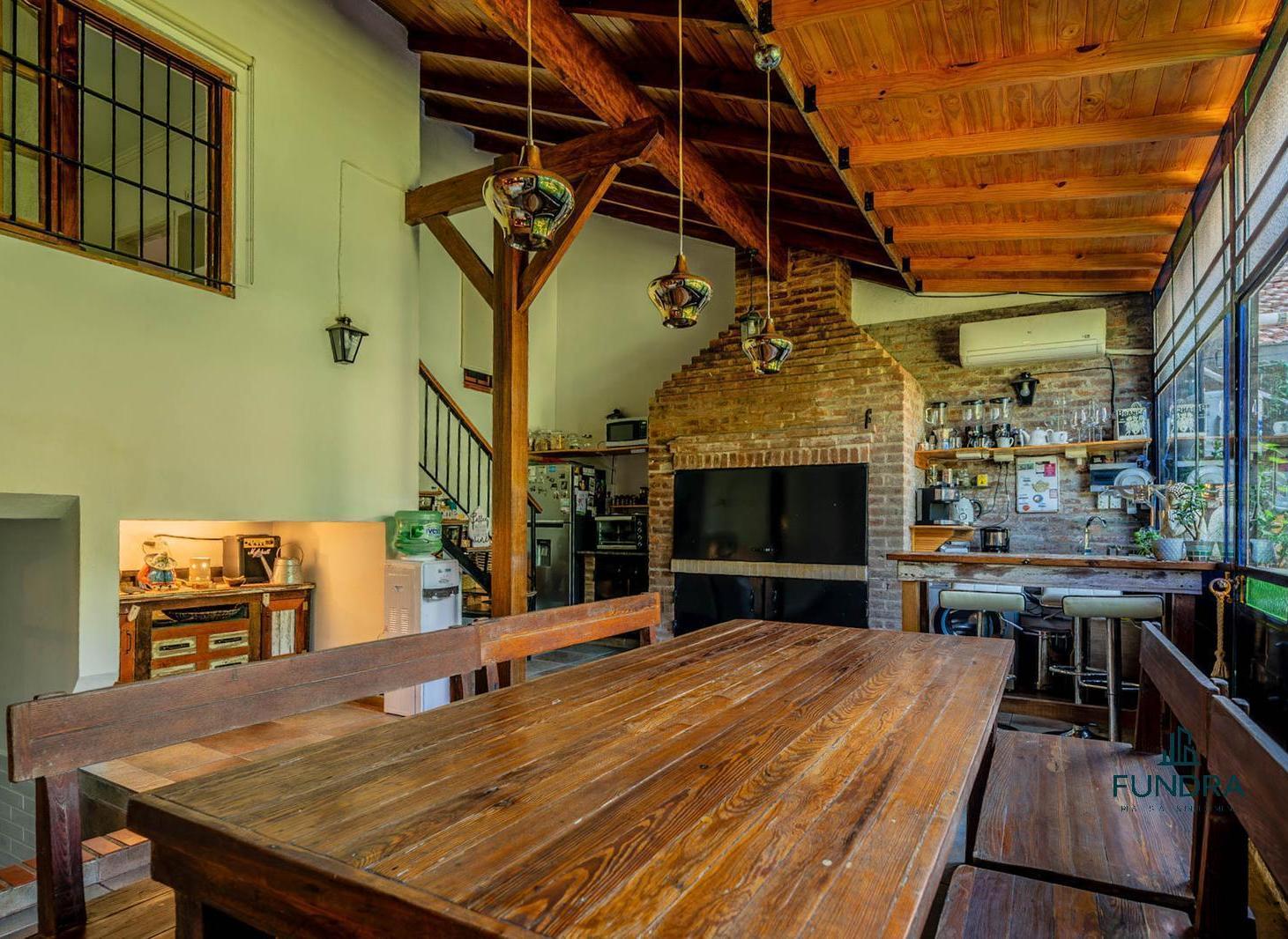 Foto de casa en venta en tigre 6 ambientes con jardin quincho y pileta, imagen 3