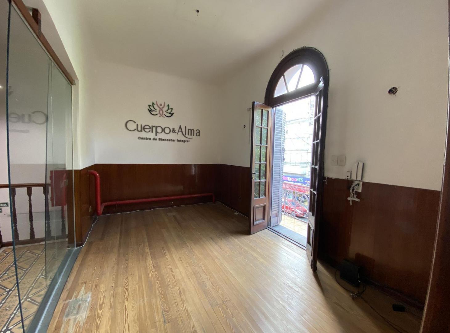 Foto de Venta Local/Oficina Comercial en Villa del Parque, imagen 4
