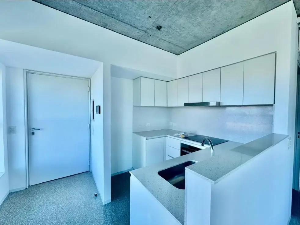 Alquiler departamento 2 ambientes Con Cochera Puerto Madero 3