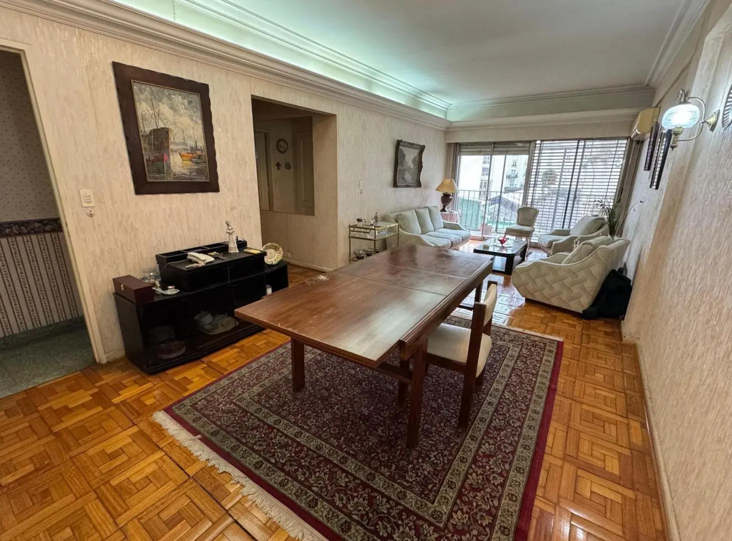 VENTA SEMIPISO 4 AMBIENTES CON DEPENDENCIA EN RECOLETA 2